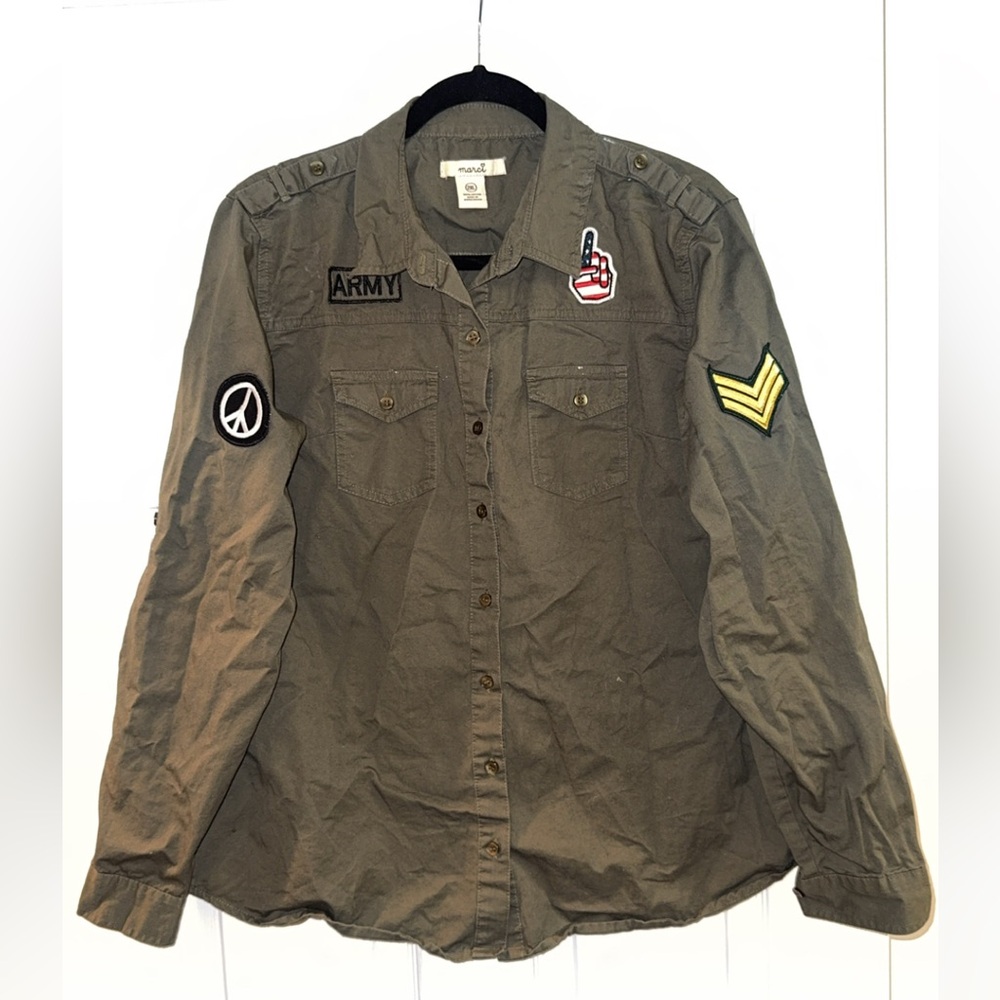 Green Casual Button Down Shirt with Military Style